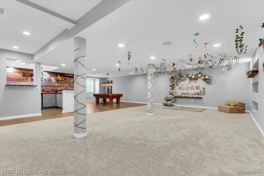 54265 Birchwood Drive Lyon Charter Township MI 48178