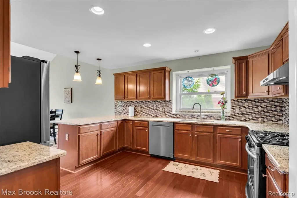 54265 Birchwood Drive Lyon Charter Township MI 48178