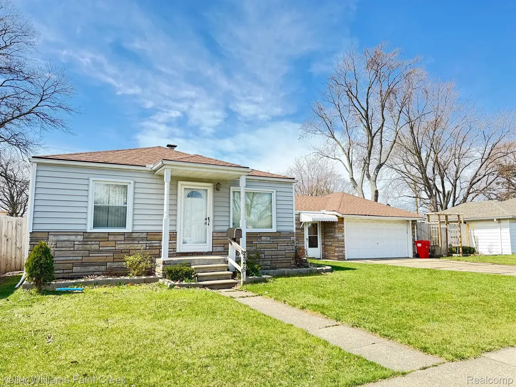 24275 Valley Avenue Eastpointe City MI 48021