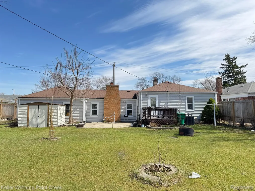 24275 Valley Avenue Eastpointe City MI 48021