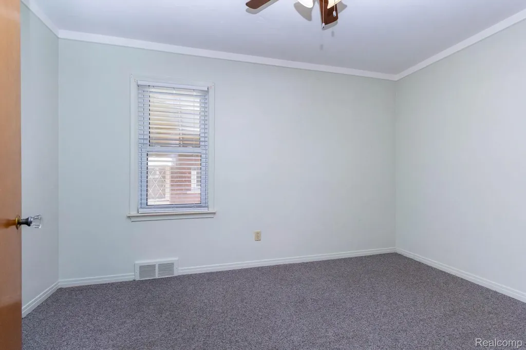 9854 Colwell Avenue Allen Park City MI 48101