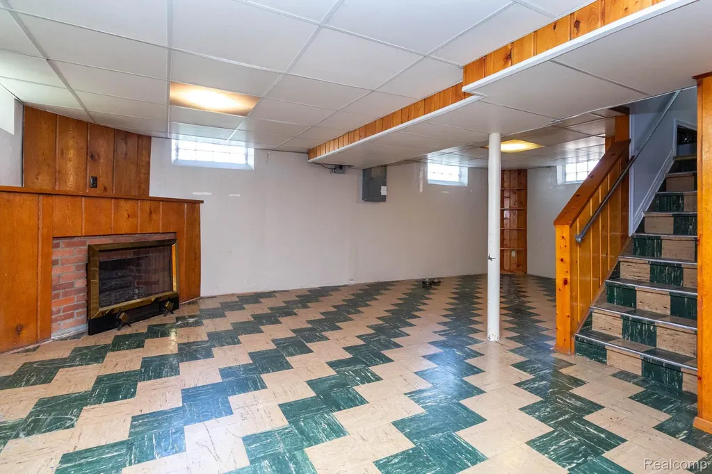 9854 Colwell Avenue Allen Park City MI 48101
