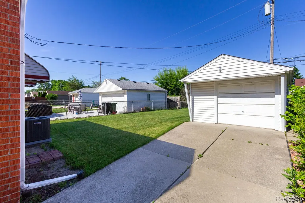 9854 Colwell Avenue Allen Park City MI 48101