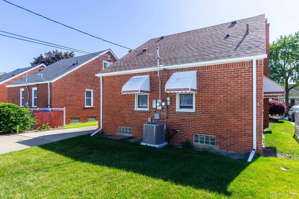 9854 Colwell Avenue Allen Park City MI 48101