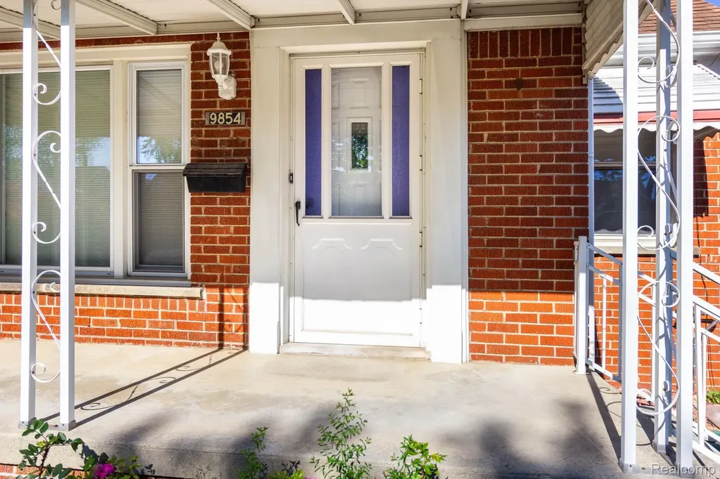 9854 Colwell Avenue Allen Park City MI 48101