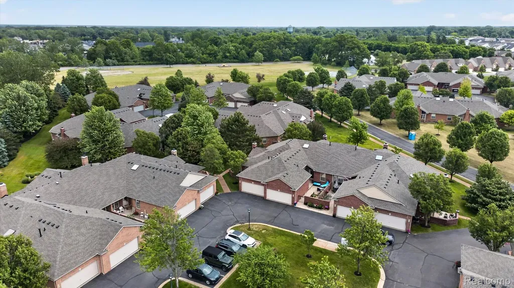 50150 Scott Court Shelby Charter Township MI 48317