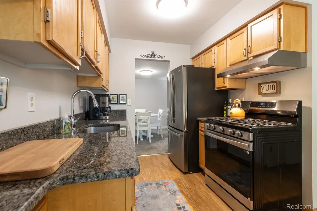 42126 Pellston Drive Novi City MI 48167