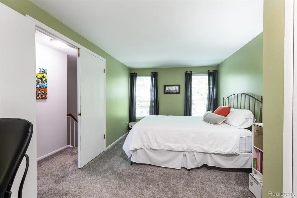 42126 Pellston Drive Novi City MI 48167