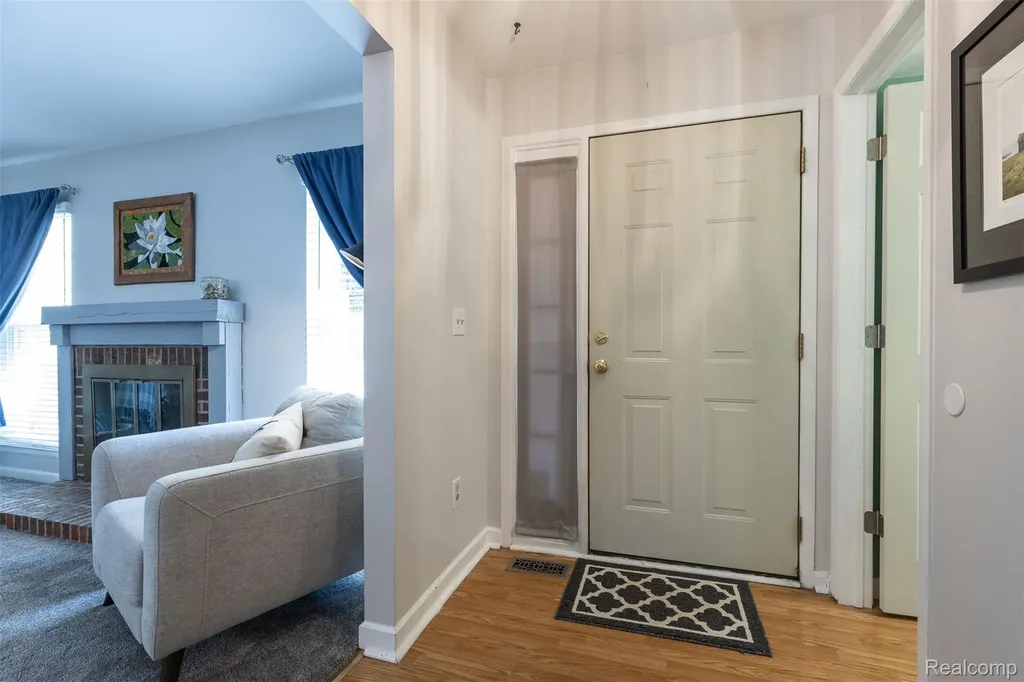 42126 Pellston Drive Novi City MI 48167