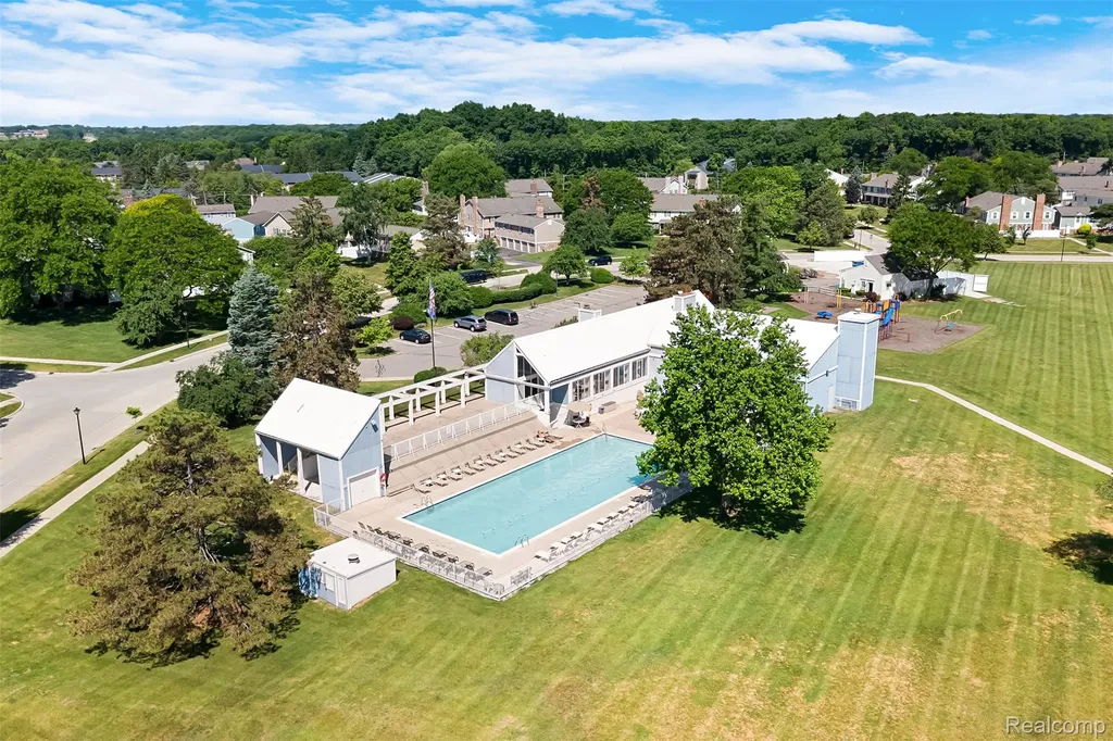 42126 Pellston Drive Novi City MI 48167