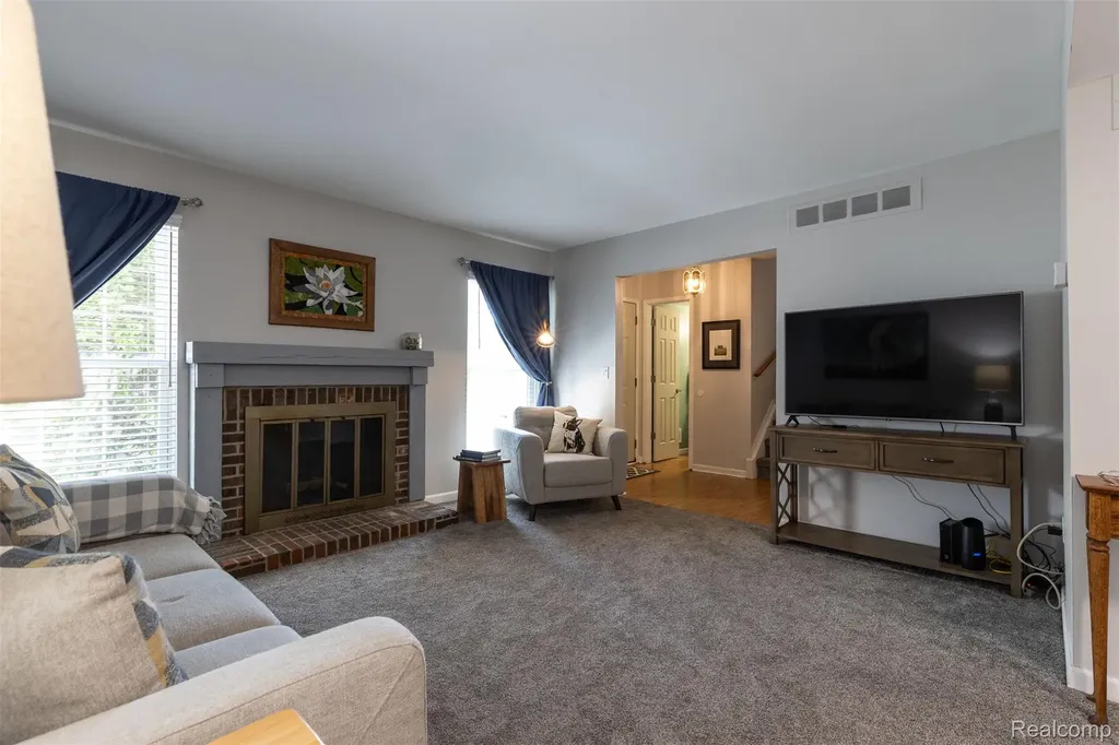 42126 Pellston Drive Novi City MI 48167