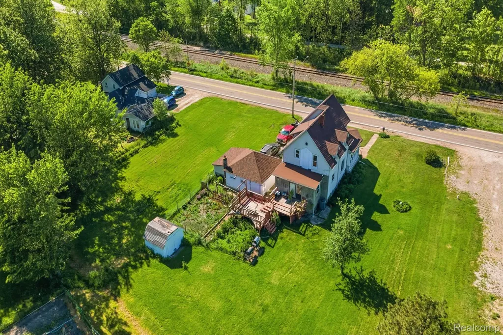 7219 Main Kimball Township MI 48074