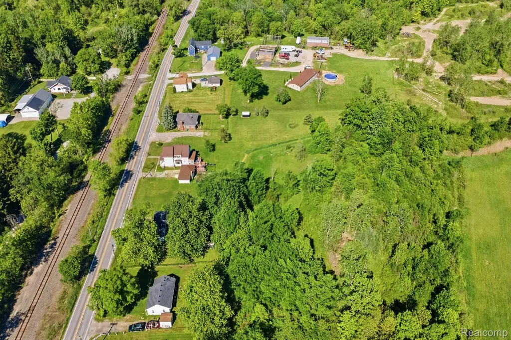 7219 Main Kimball Township MI 48074