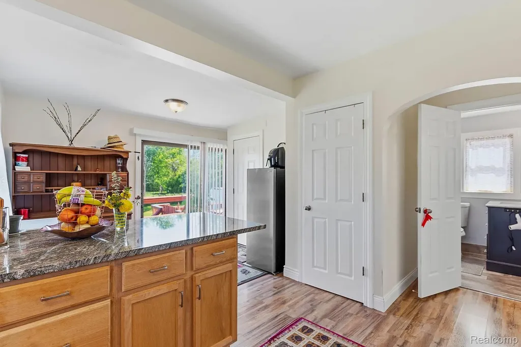 7219 Main Kimball Township MI 48074