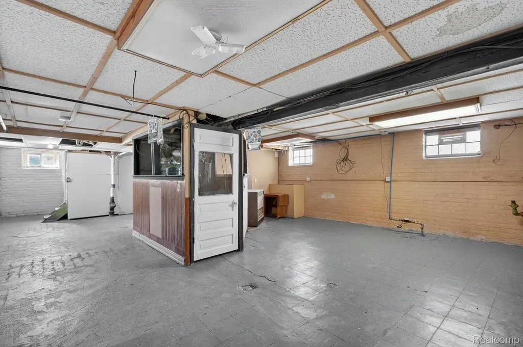 2978 Evaline Street Hamtramck City MI 48212