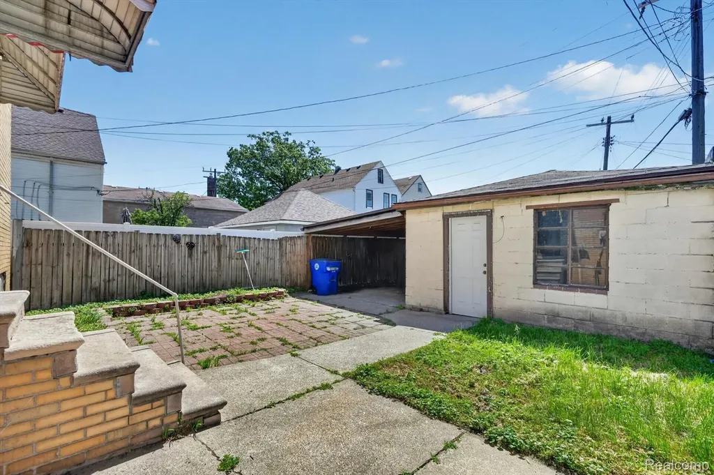 2978 Evaline Street Hamtramck City MI 48212