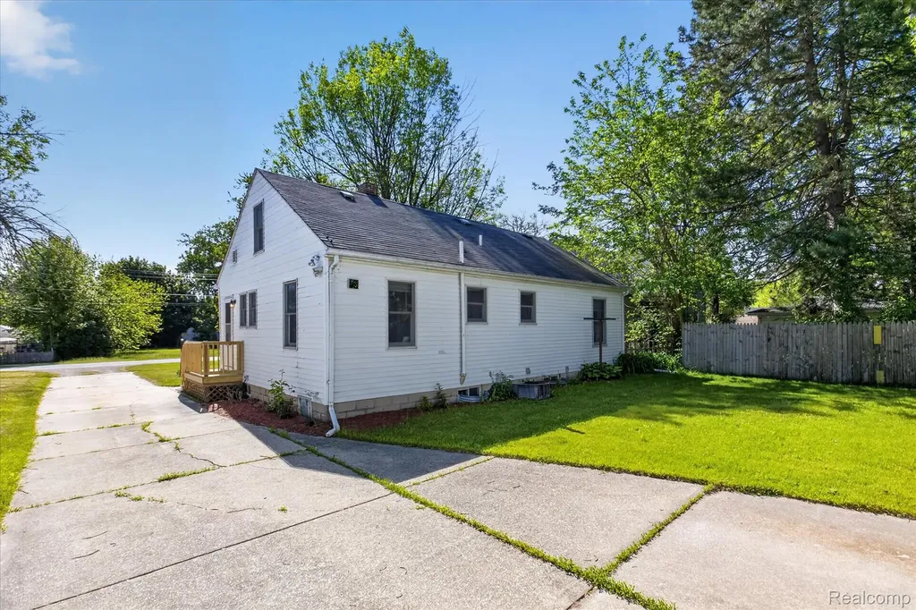 3005 Hanchett Street Carrollton Township MI 48604