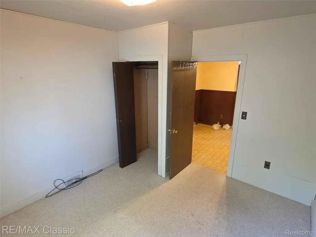 952 Lakeview Street Waterford Charter Township MI 48328