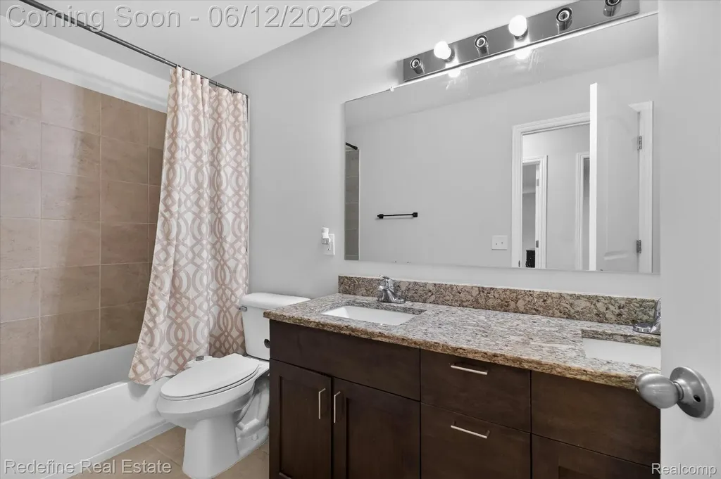 2976 Andlaur Drive Rochester Hills City MI 48307