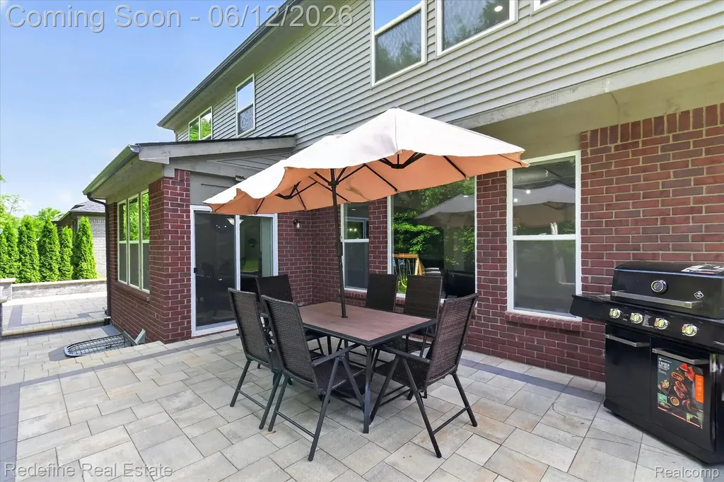 2976 Andlaur Drive Rochester Hills City MI 48307