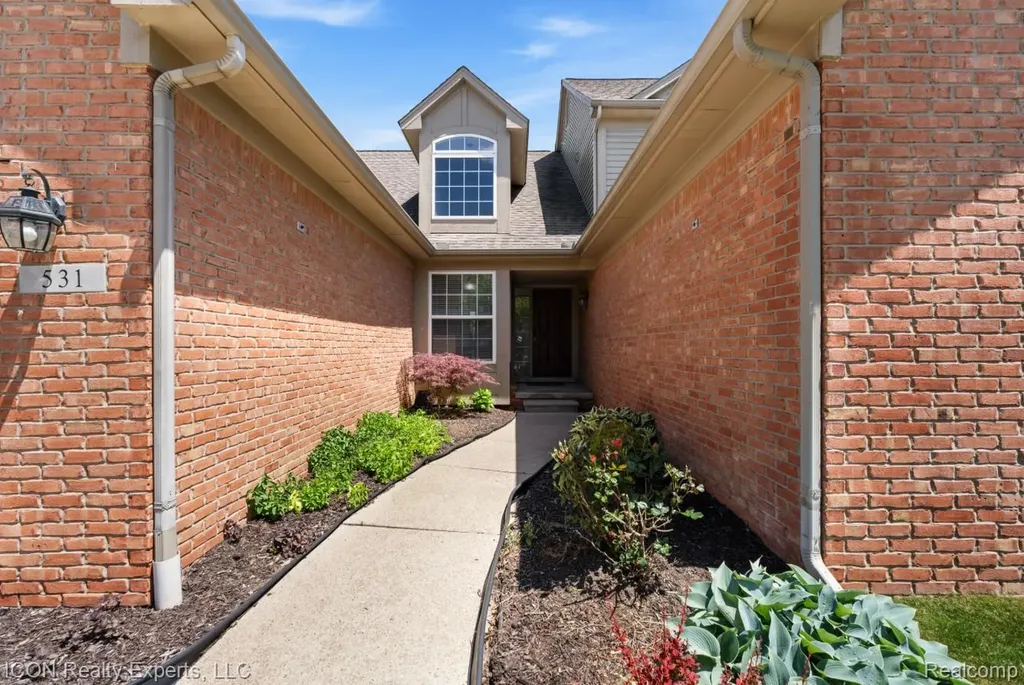 531 Cherry Grove Road Canton Charter Township MI 48188
