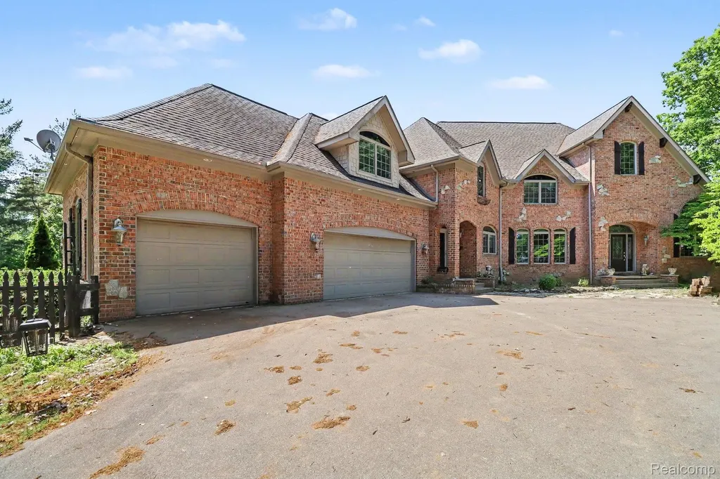 16400 Easudes Road Sharon Township MI 49240