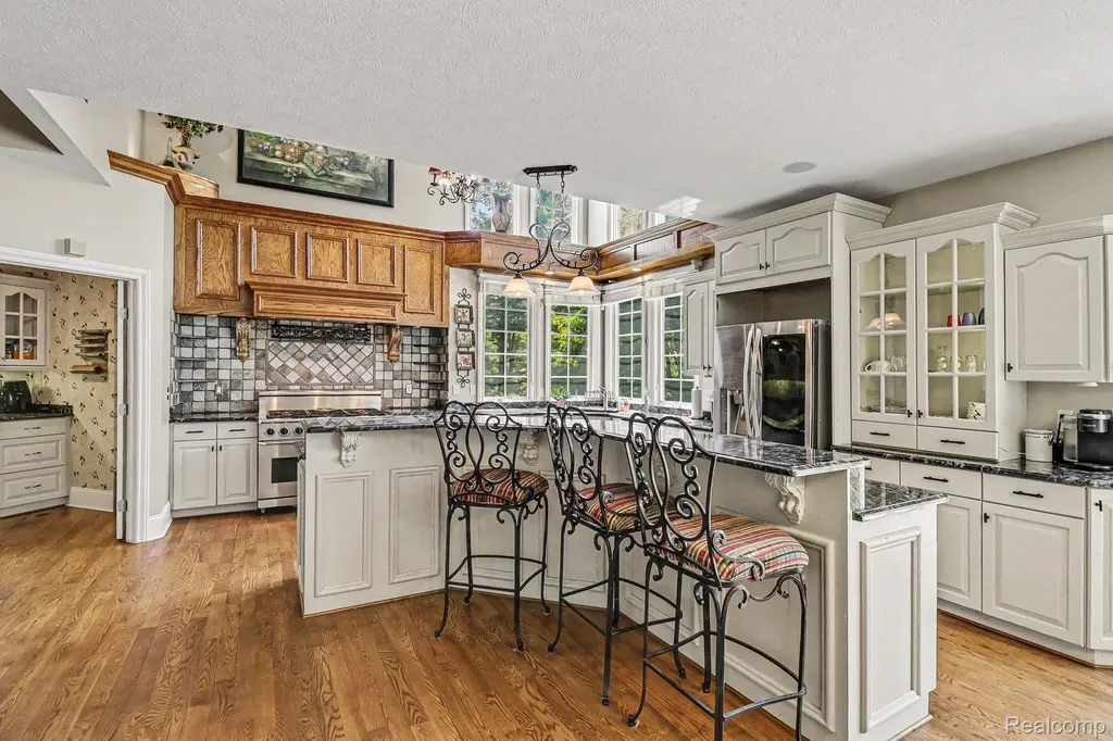 16400 Easudes Road Sharon Township MI 49240