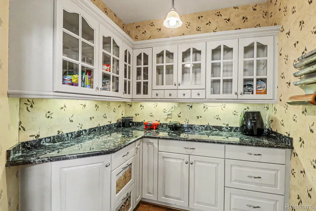 16400 Easudes Road Sharon Township MI 49240