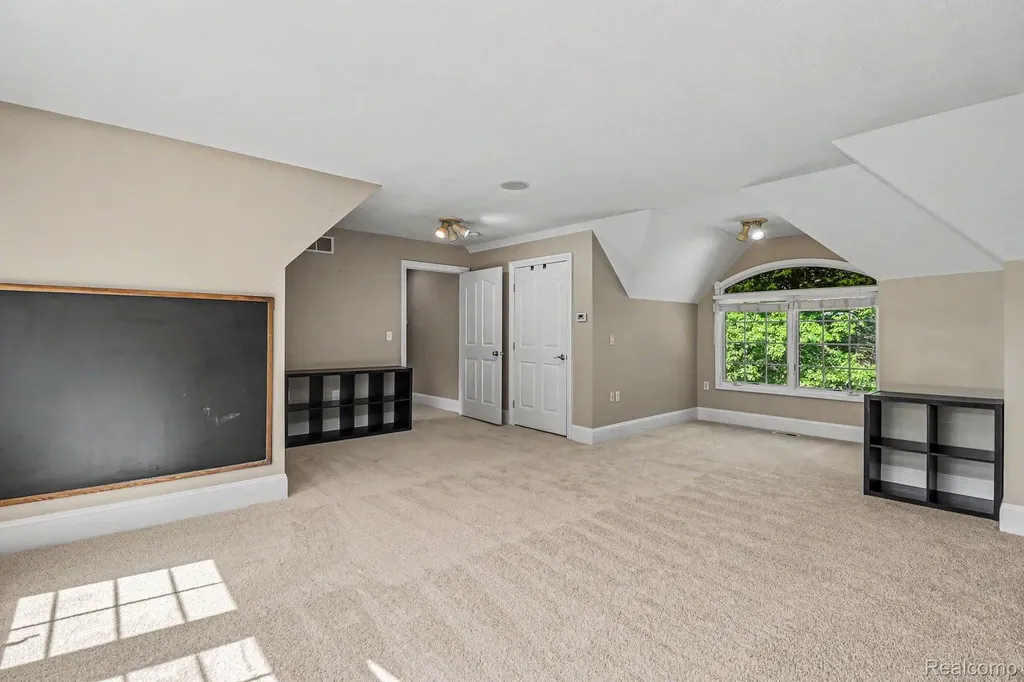 16400 Easudes Road Sharon Township MI 49240