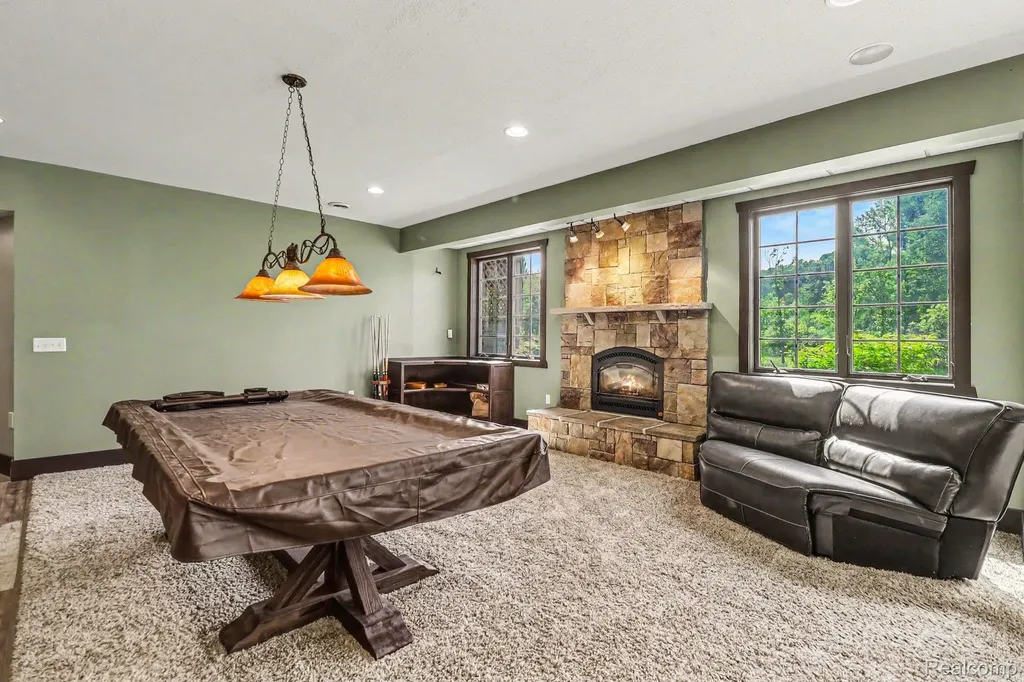 16400 Easudes Road Sharon Township MI 49240