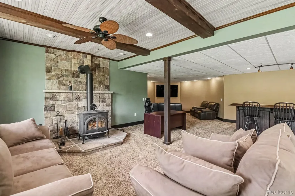 16400 Easudes Road Sharon Township MI 49240