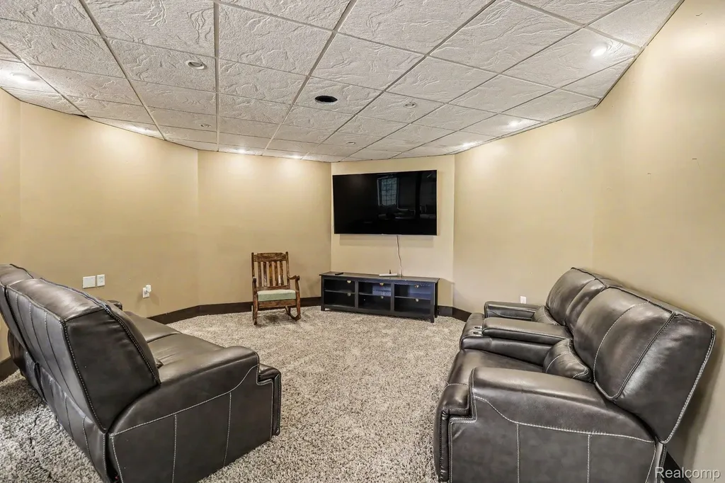 16400 Easudes Road Sharon Township MI 49240