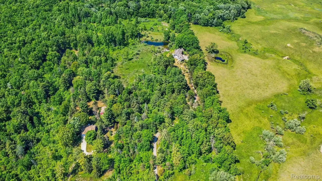 16400 Easudes Road Sharon Township MI 49240