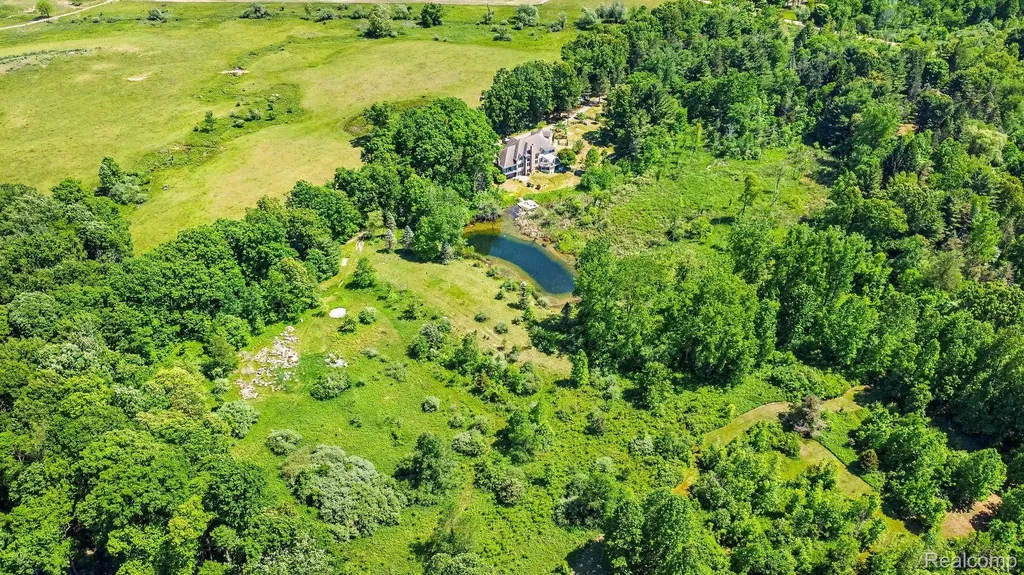 16400 Easudes Road Sharon Township MI 49240