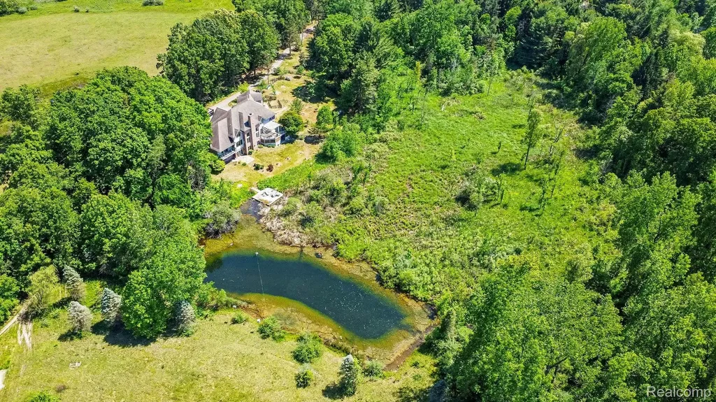 16400 Easudes Road Sharon Township MI 49240