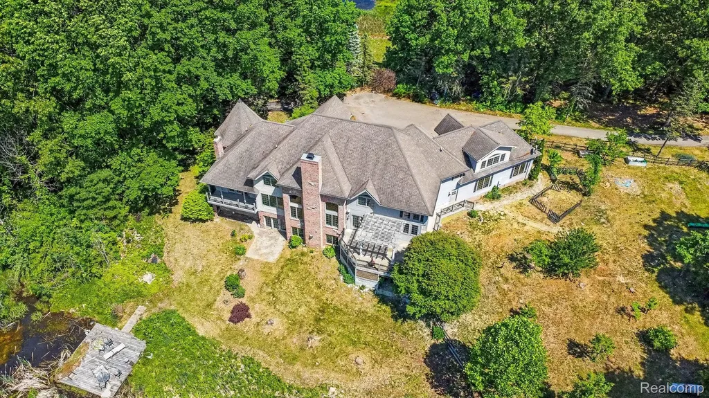 16400 Easudes Road Sharon Township MI 49240