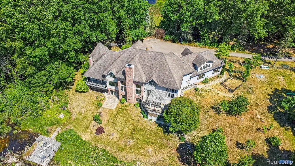 16400 Easudes Road Sharon Township MI 49240