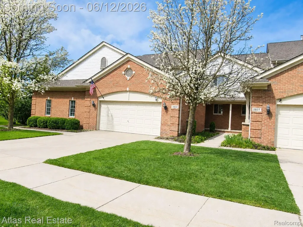 1031 Maya Court Troy City MI 48085