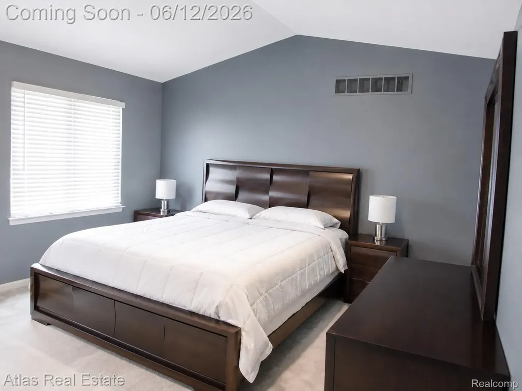 1031 Maya Court Troy City MI 48085