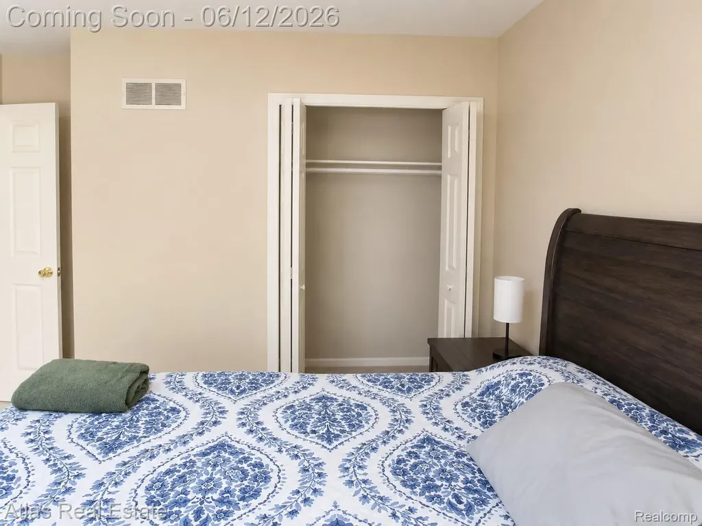 1031 Maya Court Troy City MI 48085