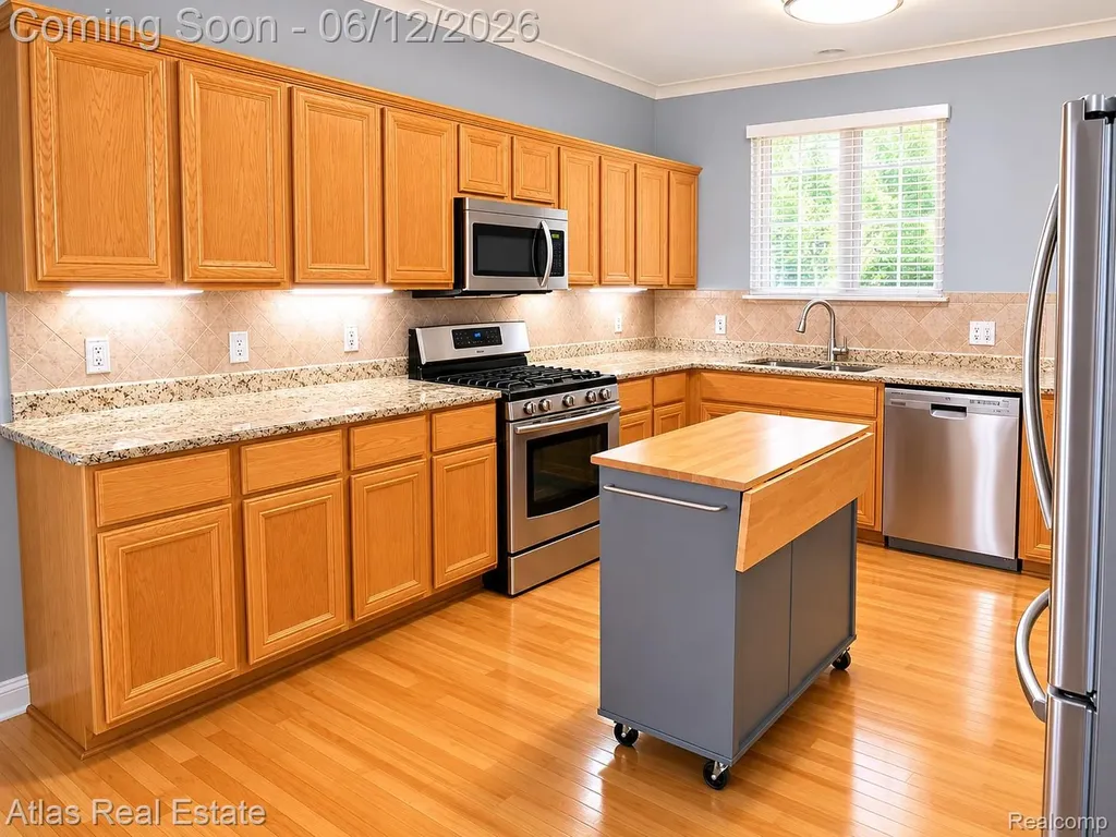 1031 Maya Court Troy City MI 48085