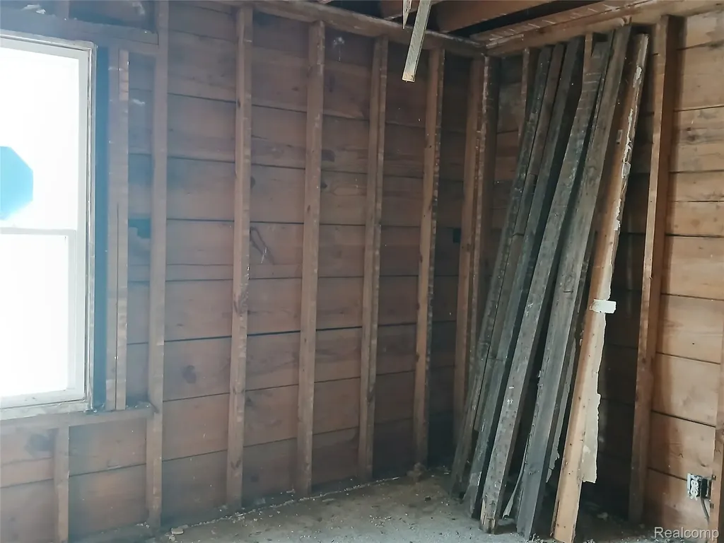 12796 Stoepel Detroit City MI 48238