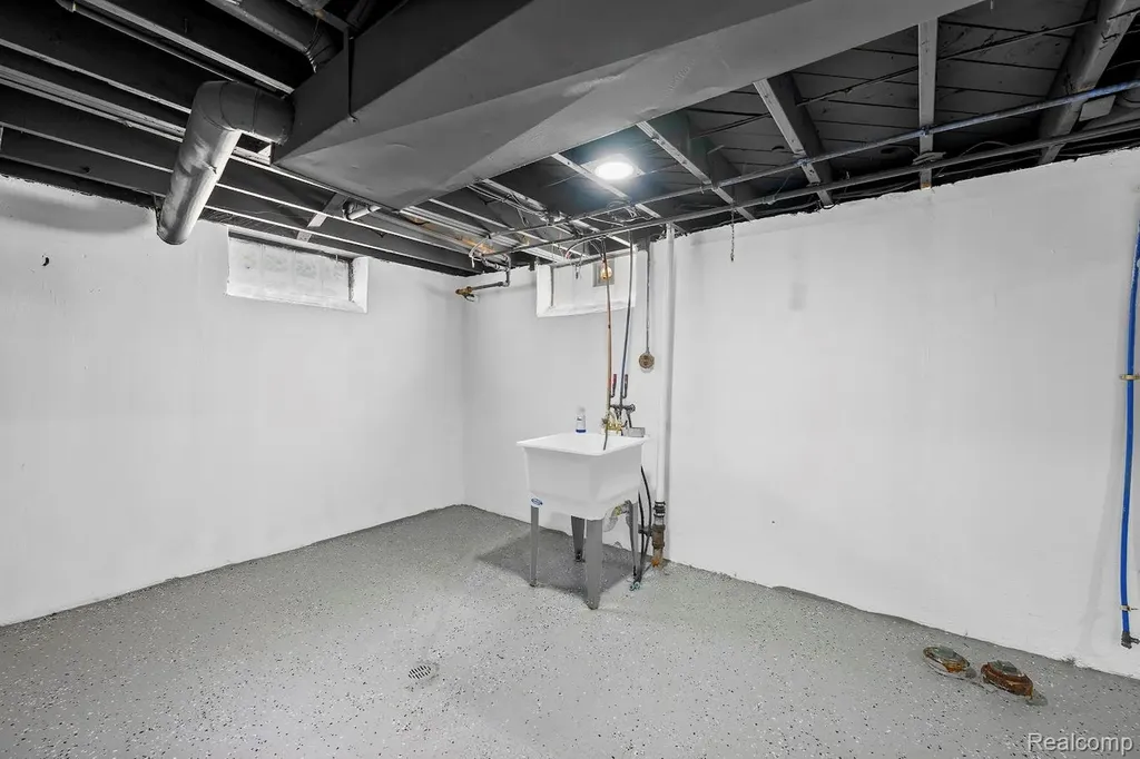 14459 Balsam Street Southgate City MI 48195