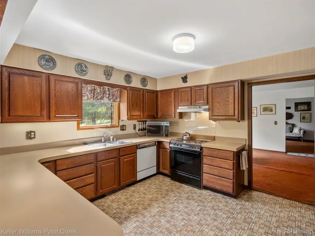 5500 Seymour Lake Road Brandon Charter Township MI 48371