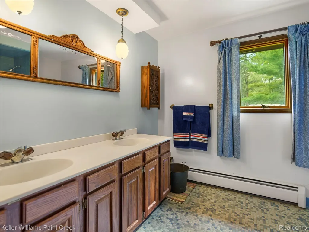 5500 Seymour Lake Road Brandon Charter Township MI 48371