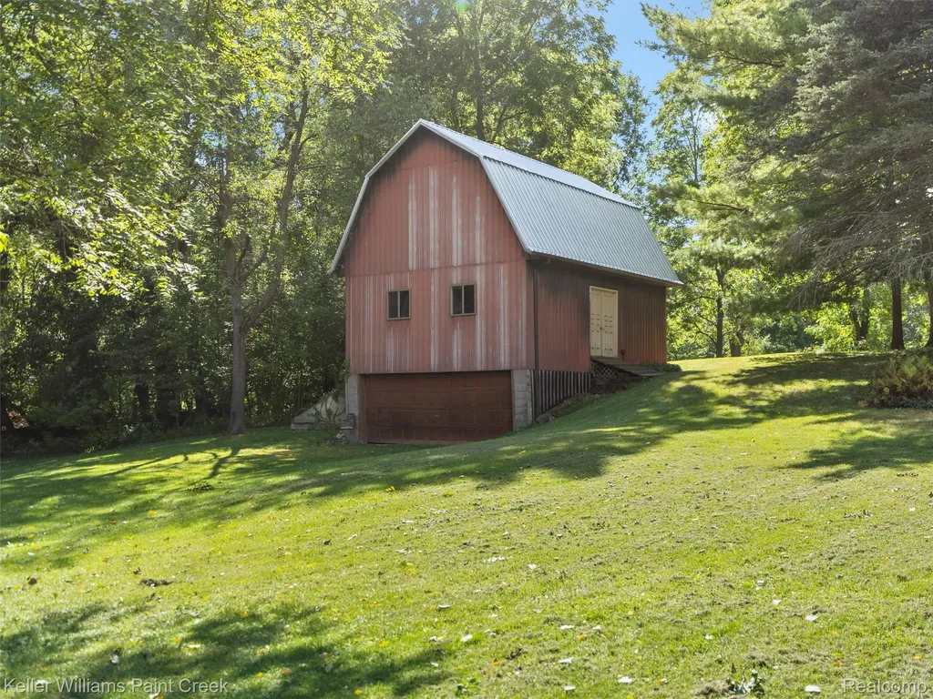 5500 Seymour Lake Road Brandon Charter Township MI 48371