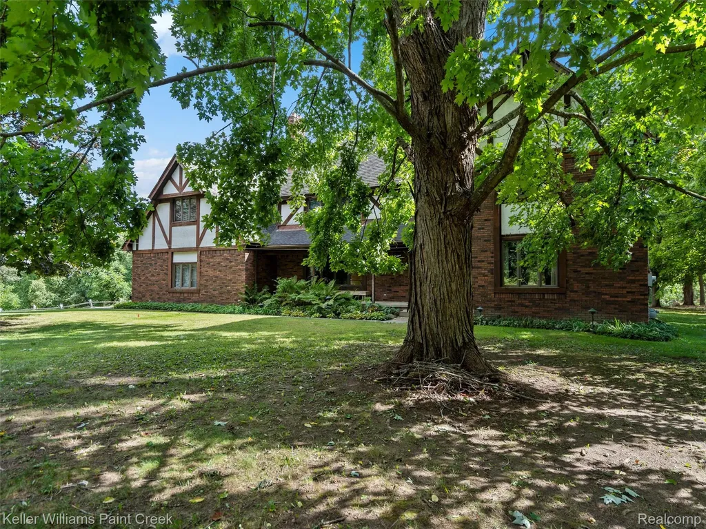 5500 Seymour Lake Road Brandon Charter Township MI 48371