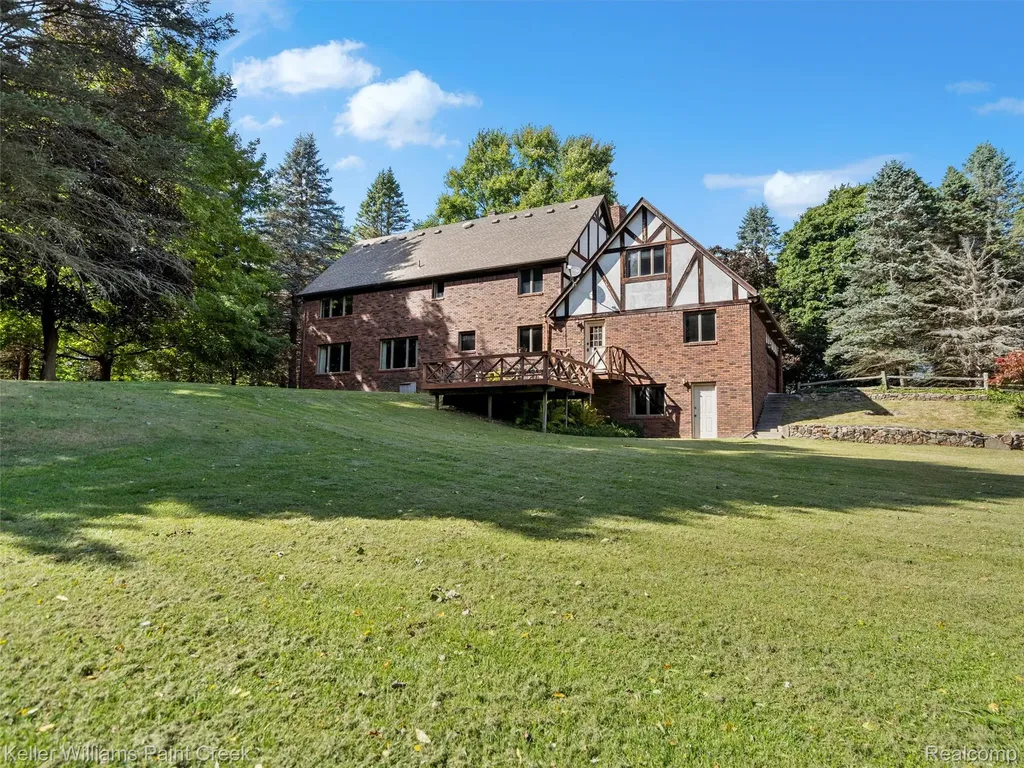 5500 Seymour Lake Road Brandon Charter Township MI 48371