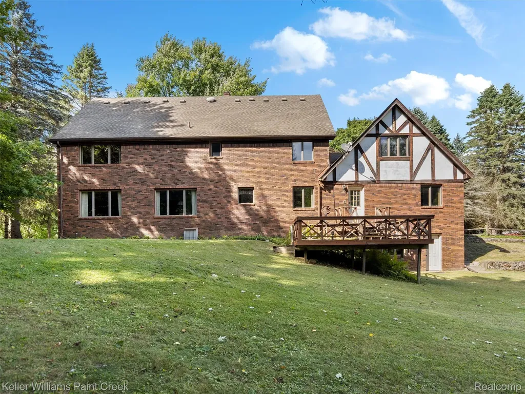 5500 Seymour Lake Road Brandon Charter Township MI 48371