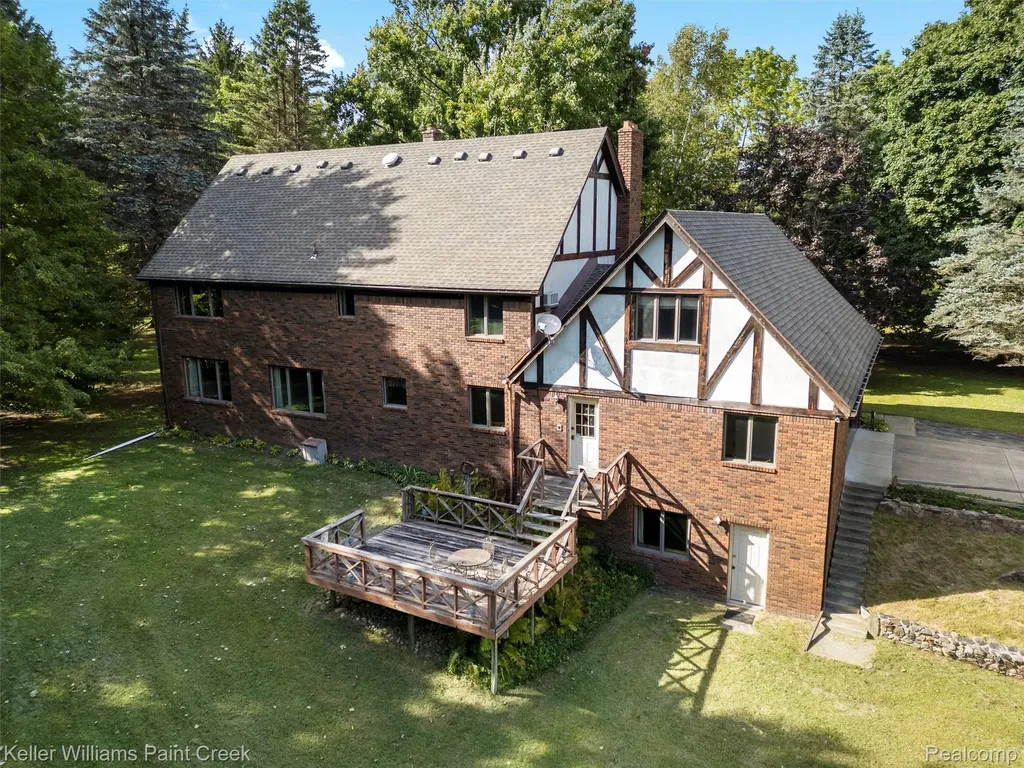 5500 Seymour Lake Road Brandon Charter Township MI 48371